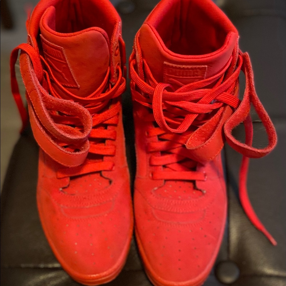 Puma sneakers size 8 men